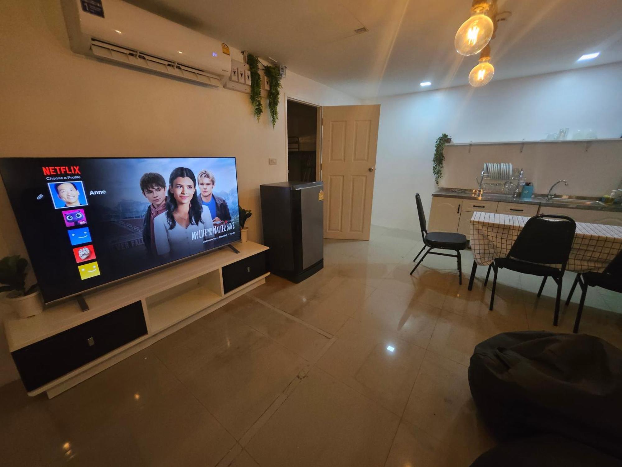 Jomtien Beach Hostel Exterior photo